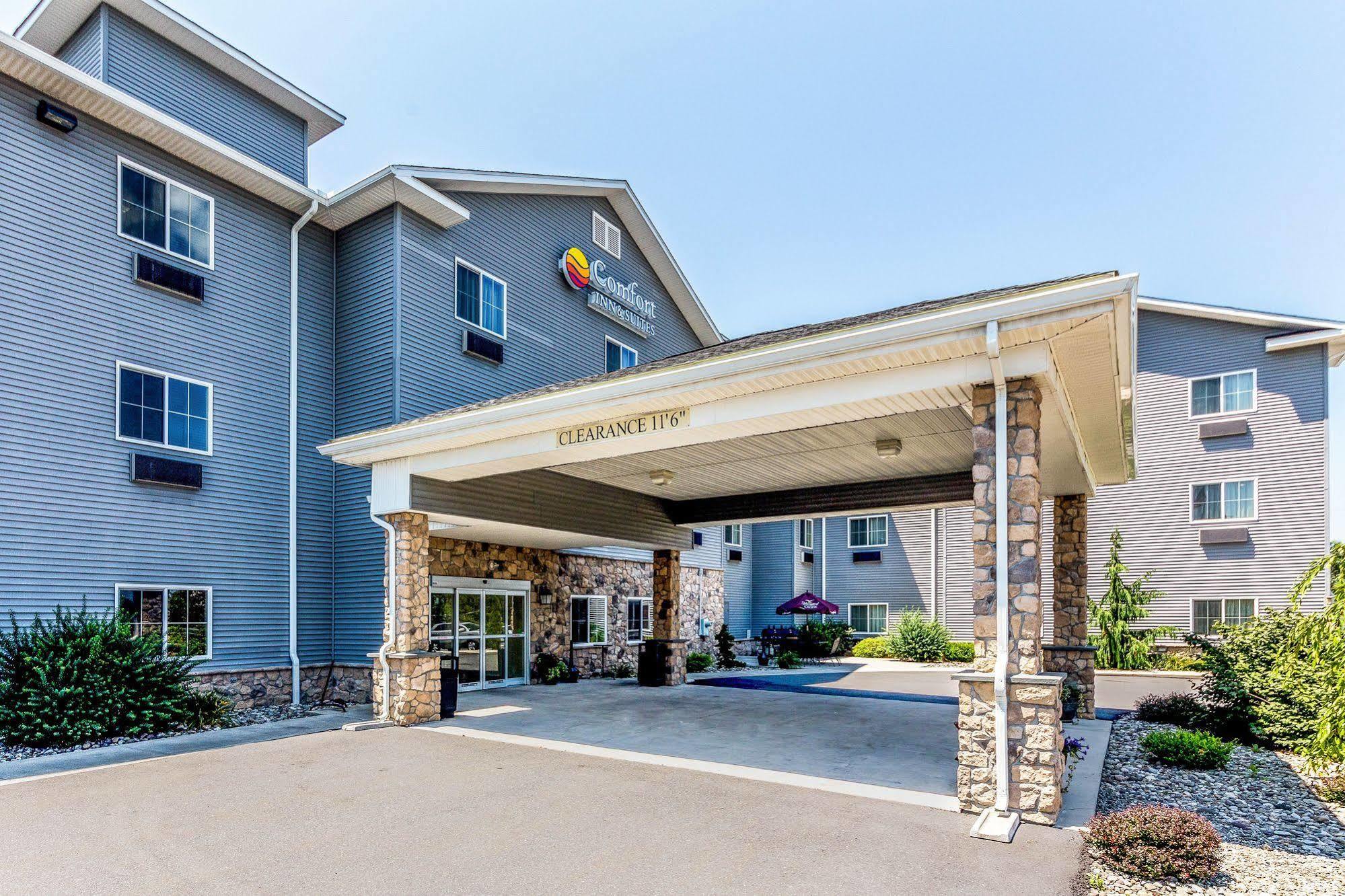 Comfort Inn & Suites Barnesville - Frackville Экстерьер фото